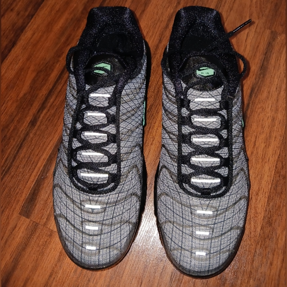 NIKE AIR MAX PLUS... - Picture 1 of 4